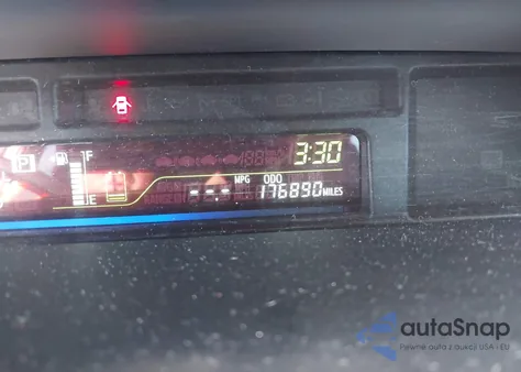 2014 Toyota Prius V Three z USA, uszkodzony, nr VIN JTDZN3EU2E3331495